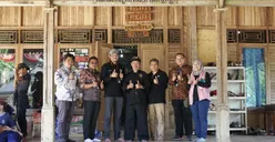 Nyalakan Mimpi Masyarakat Adat di Sukabumi, Bantuan Pemasangan Sambung Listrik Gratis Diberikan pada HLN ke-79