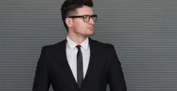 5 Tips Psikologi Bahasa Tubuh Agar Kesan Pertama Kamu Berwibawa di Mata Orang Lain, Perhatikan Ini saat Berbicara