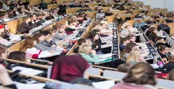 10 Jurusan Kuliah Paling Sulit di Dunia tapi Sering Jadi Favorit Calon Mahasiswa, Apa Saja?
