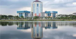 Auto Lolos! 8 Prodi Baru D-4/S-1 Universitas Negeri Surabaya Lengkap UKT dan IPI Mulai Rp500 ribu hingga Rp77 Juta