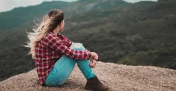 Fakta Psikologi Orang Introvert, Ternyata Gak Suka Dibuntuti Ketika Melakukan Ini