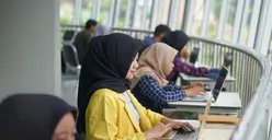 Tak Hanya Kaum Pria saja, Inilah 9 Jurusan Teknik yang Sangat Cocok bagi Wanita! Auto Punya Prospek Kerja Luas