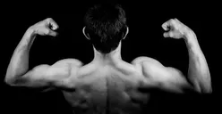 Mengungkap 6 Fakta Psikologi di Balik Pria yang Suka Pamer Otot di Media Sosial, Pantai hingga Gym
