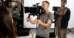 5 Rekomendasi Jurusan Kuliah yang Cocok untuk Penyuka Film, Simak Agar Kamu Tidak Salah Pilih Jurusan