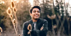 9 Tanda Lelaki Setia Menurut Psikologi, Apakah Pasanganmu Punya Ciri-Ciri Ini?
