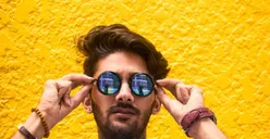5 Fakta Psikologi Orang-orang yang Suka Warna Kuning, Suka Menolong Jadi Salah Satunya