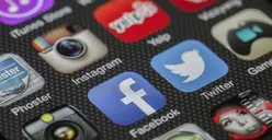 Waspadai! 6 Aplikasi dan Website Ini Bahaya Buat Anak Lho, Orang Tua Wajib Tahu!