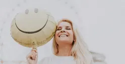 4 Ciri-Ciri Orang yang Memiliki Kepribadian Positif, Apa Kamu Termasuk? 