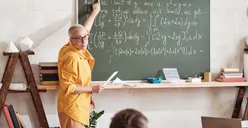 KEREN! 5 Jurusan Kuliah yang Tangguh dan Sulit Digantikan AI, Selalu Dibutuhkan di Dunia Kerja Lho, Jurusan Apa Itu?