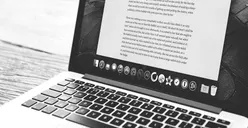 Suka Menulis? Coba Lamar Kerja Paruh Waktu Freelance Writer, Bisa Berpenghasilan 2 Digit Lho!