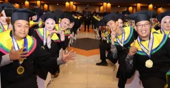 Tertinggi Bukan dari FK! Intip Daftar Rata-Rata Gaji Fresh Graduate Lulusan 14 Fakultas di Universitas Airlangga