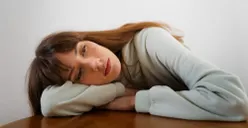 Bukan Pemalas! Ini 4 Tanda Kamu Mengalami Lelah Secara Mental, Sulit Bangun Pagi Salah Satunya