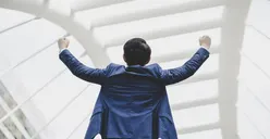 Ingin Raih Kesuksesan? Kenali 6 Kebiasaan Ini yang Sering Dilakukan Orang Sukses Sebelum Bekerja
