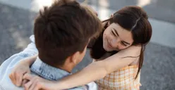 5 Sikap Wanita yang Bisa Buat Pria Jatuh Cinta, Cantik Saja Ternyata Gak Cukup!
