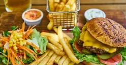 Hindari Sebelum Terlambat, Fakta Lain di Balik Makanan Fast Food yang Enak dan Murah