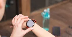 Psikologi Orang yang Pakai Jam Tangan di Sebelah Kanan, Ada 7 Fakta Menarik Ini
