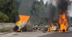 3 Mobil Terlibat Kecelakaan Maut dan Terbakar di Tol Cikampek Km 58, Korban Jiwa Cukup Banyak