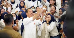 Jokowi untuk AO dan Nasabah PNM: Saya Sangat Menghargai Kerja Keras Semuanya