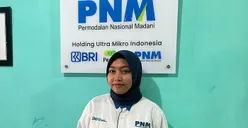 Nabila, AO PNM Mekaar, Ajarkan Bijak Kelola Uang Hingga Bangun Rumah Sendiri
