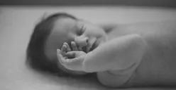 Ide Nama Bayi Perempuan yang Lahir di Bulan Ramadhan dan Tidak Pasaran dalam Bahasa Arab