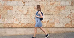 Cara Berjalan Ternyata Bisa Ungkap Kepribadian dan Sifat Asli, Suka Jalan Cepat Orang yang Ekstrovert?