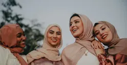 6 Tipe Teman yang Bikin Persahabatan Jadi Makin Seru, dari Si Paling Tajir hingga Si Paling Santuy