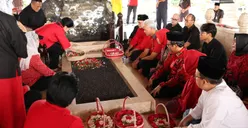 Ganjar-Mahfud ke Makam Bung Karno di Hari Jumat, Ini Keutamaan Ziarah Kubur yang Mengingatkan Akhirat