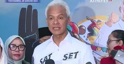 Ganjar Pranowo Tanggapi Gerakan Salam 4 Jari: Tunggu Dulu...