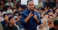 Blusukan Ke Pasar Karawang, Anies Baswedan Kembali Tebar Janji Kampanye: Prioritaskan Harga Sembako