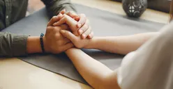 9 Tanda Kamu Wanita yang Setia, Selalu Jujur Hingga Tidak Mudah Tergoda dengan Hal yang Tidak Penting