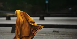 4 Tanda Kamu Orang yang Cuek dengan Penampilan Meski Punya Selera Fashion