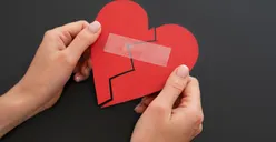 Psikologi Cinta: 6 Alasan Seseorang Meninggalkan Orang yang Sangat Dicintainya