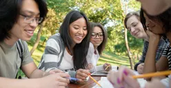 5 Rekomendasi Jurusan Kuliah untuk Anak Cerewet, yang Suka Bicara Cocok Belajar Ini