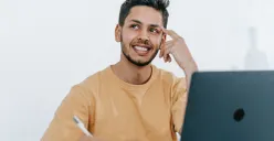 5 Kebiasaan yang Tidak Dilakukan Orang Cerdas, Salah Satunya Tidak Ikut Gosip