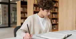 Jangan Tergesa-gesa! Ini 8 Tips Memilih Jurusan Kuliah untuk Gen Z, Jangan Sampai Menyesal