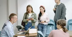Anak IPS Bisa Masuk Fakultas Apa Saja? Ini Deretan Jurusan Kuliah yang Cocok dan Punya Masa Depan Cerah