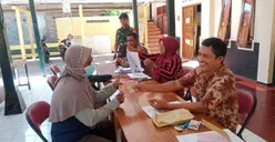 ALHAMDULILAH! Ada Bansos Rp 300 Ribu bagi KPM yang Tidak Dapat Bantuan PKH BPNT, hingga BLT MRP, Ini Syaratnya
