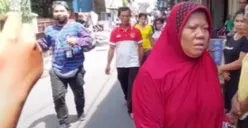 Heboh Ibu-Ibu Marah Karena Tidak Kebagian Nasi Kotak Bantuan di Depo Pertamina Plumpang, Diduga Bukan Korban