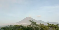 Masih Berstatus Awas, Gunung Semeru Kembali Erupsi Pagi Ini