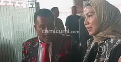 Hotma Sitompul Diduga Bela Ferry Irawan, Postingan Hotman Paris Ini Jadi Sorotan, Sebut Cerai 3 Kali?