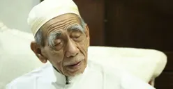 Kata Mbah Moen Meski Tak Khatam Al-Quran, 7 Ayat Ini Wajib Dihafal Umat Islam Agar Salatnya Diterima, Apa Saja