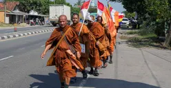 Makin Viral 32 Biksu Melakukan Thudong ke Candi Borobudur, Ini 3 Fakta Uniknya