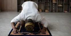 Salat Tarawih 11 atau 23 Rakaat? Mana Yang Benar? Begini Penjelasannya Menurut Hadis Shahih