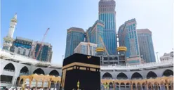 Tak Bermoral! Seorang Jemaah Umrah Indonesia Lakukan Pelecehan Terhadap Wanita Lebanon di Depan Kakbah