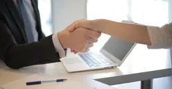 Info Loker BUMN 2023 Terbaru, PT KIW Cari Lulusan D3 dan S1 Fresh Graduate Semua Jurusan, Buruan Daftar!