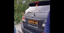 Viral! Mobil Dinas Polisi Terobos Lampu Merah dan Jalur Busway, Diduga Tabrak Pemotor di Jaktim