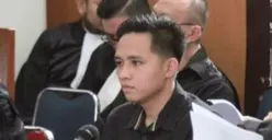 Haru! Momen Pelukan Hangat Richard Eliezer dan Orangtuanya di Ruang Sidang Bikin Warganet Nyesek