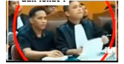 Viral Ekspresi Ronny Talapessy-Richard Eliezer Dengar Pengakuan Ferdy Sambo soal Lemari Senjata, Lucu Banget