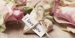 5 Rekomendasi Kado Valentine untuk Perempuan, Mulai dari Bunga dan Coklat hingga Skincare!