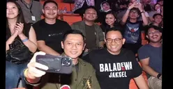 Duet Ganteng Anies-AHY Nonton Bareng Konser Konser Dewa 19, Netizen: Pertanda Baik Guys di Pilpres 2024!